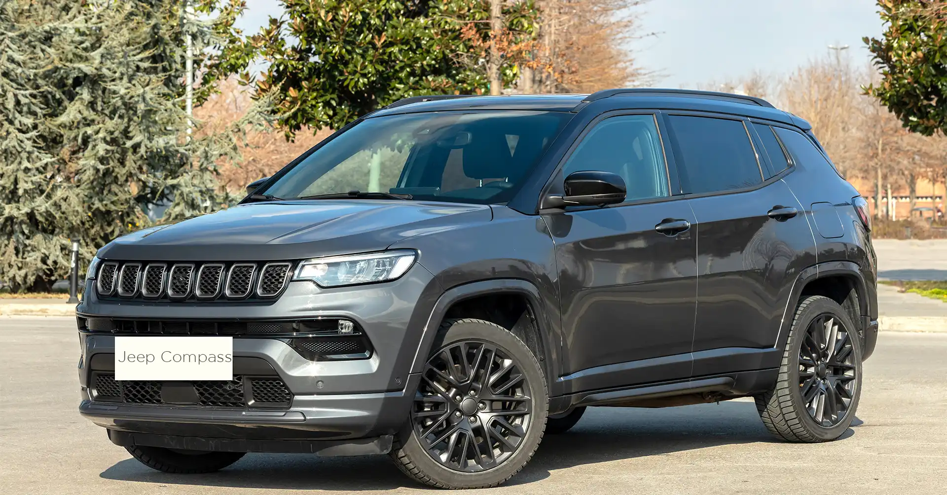 Hybrid suv